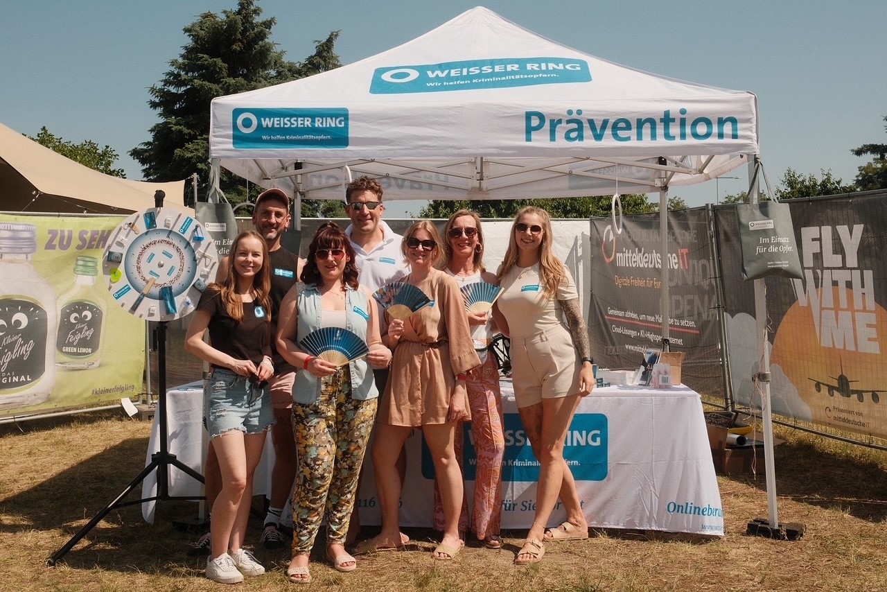 Team der Außenstelle beim Fly with me - Festival